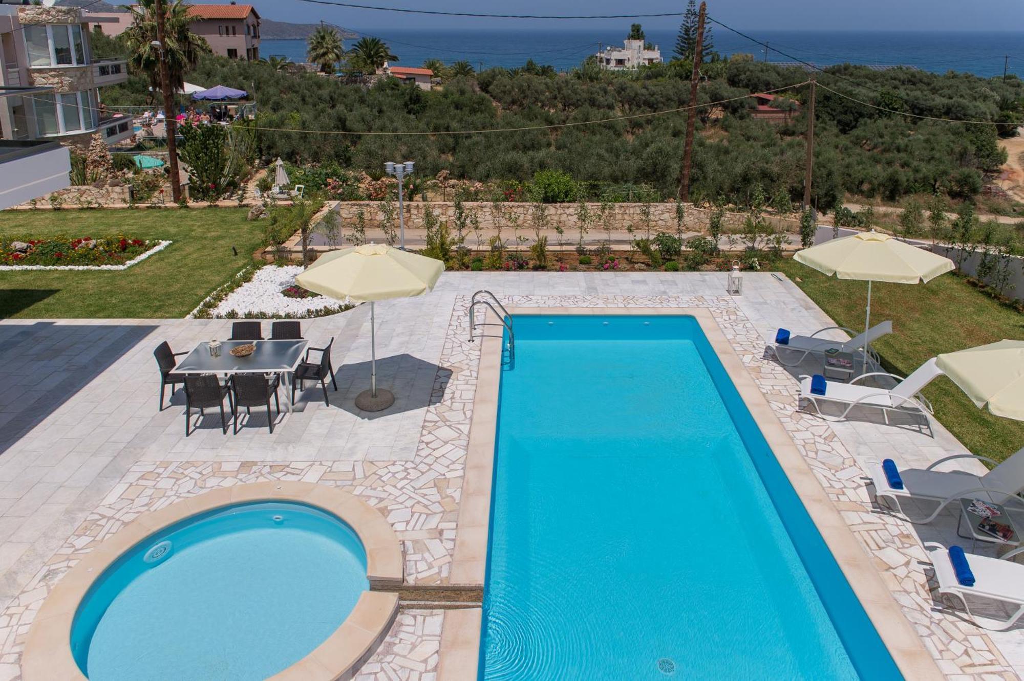 Koukos Villas スタロス 部屋 写真